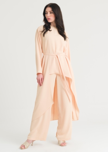 مجموعة قميص وبنطلون غير متماثل