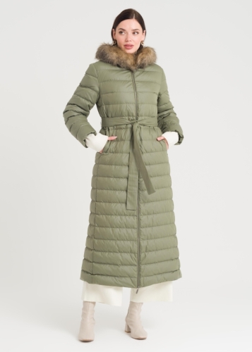 معطف مبطن بريش الأوز مع غطاء رأس