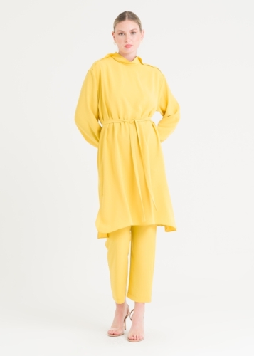 Yaka Detaylı Kemerli Tunik