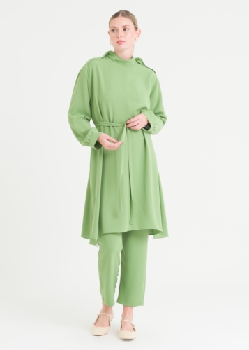 Yaka Detaylı Kemerli Tunik