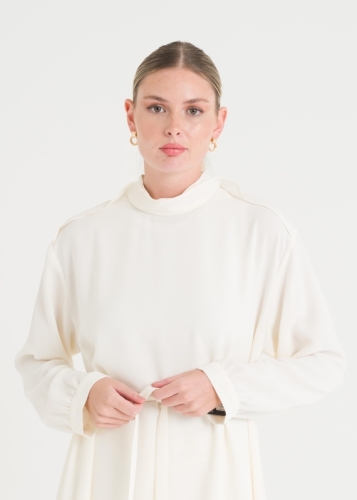 Yaka Detaylı Kemerli Tunik