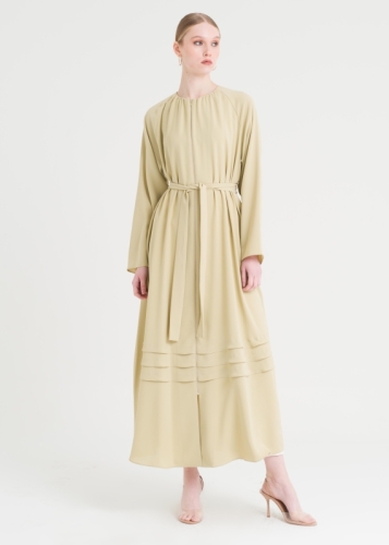 معطف خفيف بحزام مغلق بسحاب