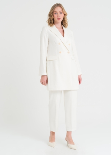 طقم ببنطلون وجاكيت طويل