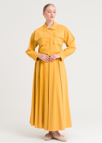 تنورة بطيات