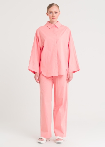 طقم ببنطلون وأكمام الخفاش