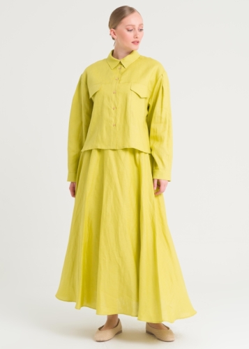 تنورة واسعة مع خصر مطاطي