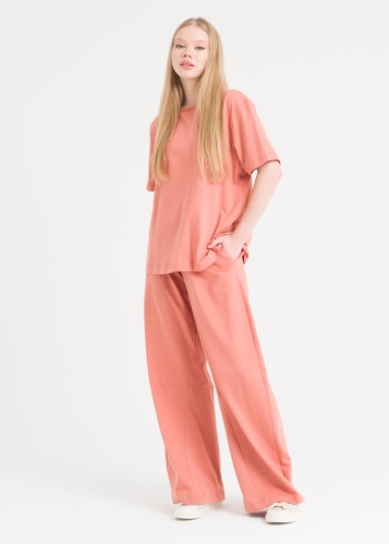 بنطال مريح بخصر مطاطي