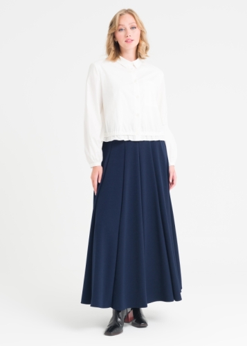 تنورة بطيات