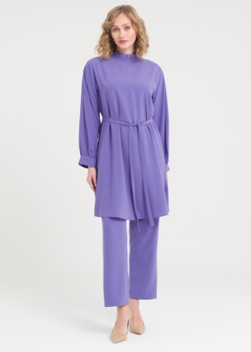 Yaka Detaylı Kemerli Tunik