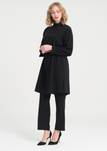 Yaka Detaylı Kemerli Tunik