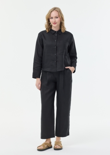 بنطال كتان بطيات أمامية