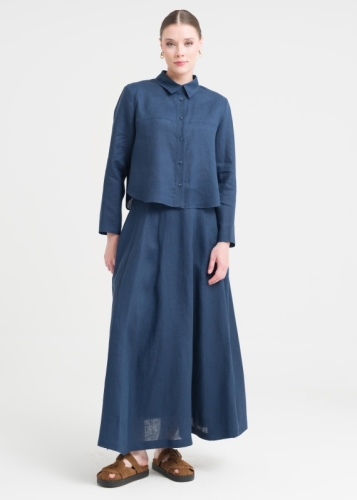 طقم كتان ثنائي مع بلوزة قصيرة