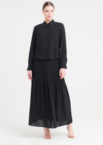 تنورة بتفصيل طيات