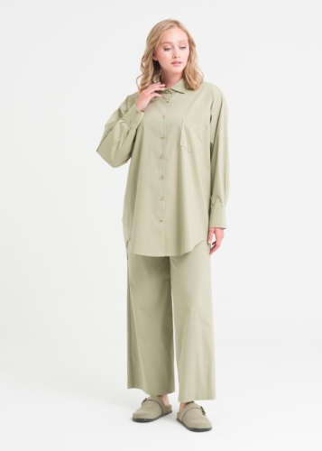 تونيك بأزرار وأكمام منخفضة