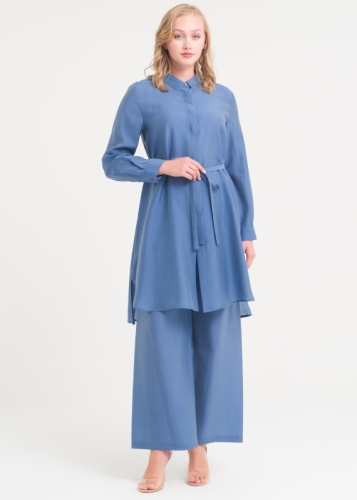 تونيك بأزرار للإغلاق وحزام خصر