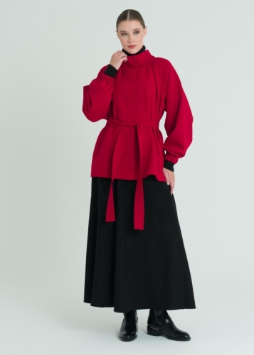 Yakası Büzgülü Kemerli Kap