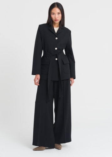 Düğme Detaylı Kısa Kap