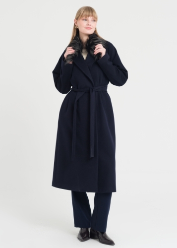 Yakası Kürklü Kaban